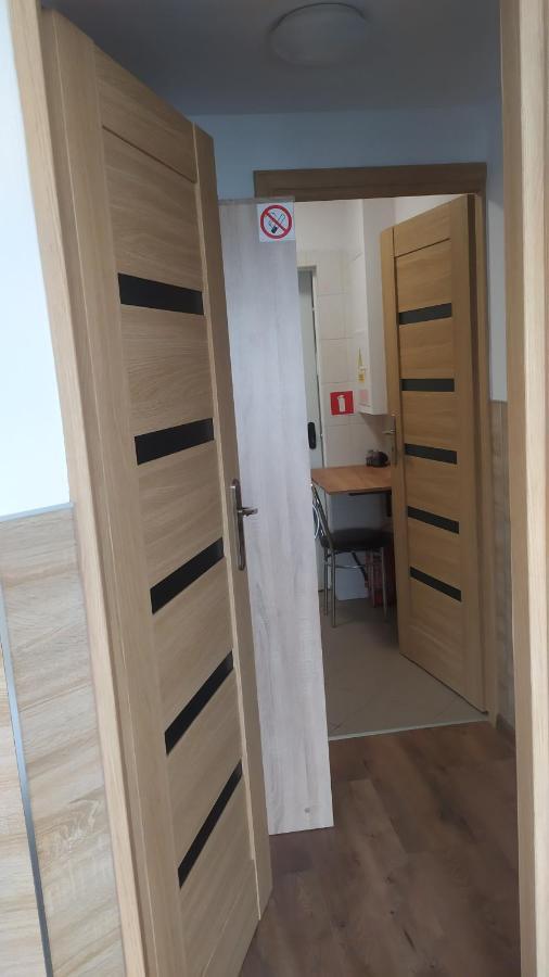 Pokoje Goscinne Z Lazienkami Przy Wroclawiu, Darmowy Parking Długotęka エクステリア 写真
