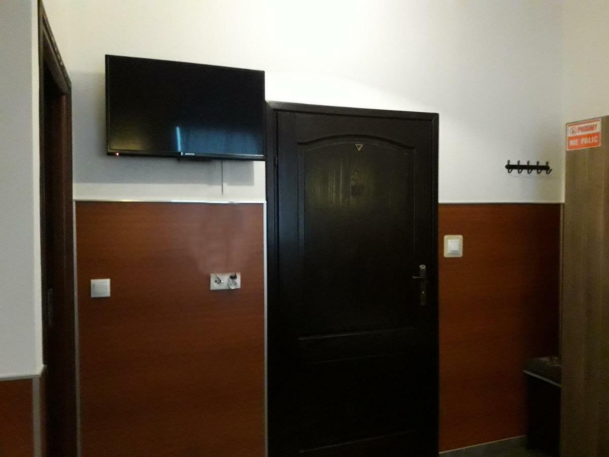 Pokoje Goscinne Z Lazienkami Przy Wroclawiu, Darmowy Parking Długotęka エクステリア 写真